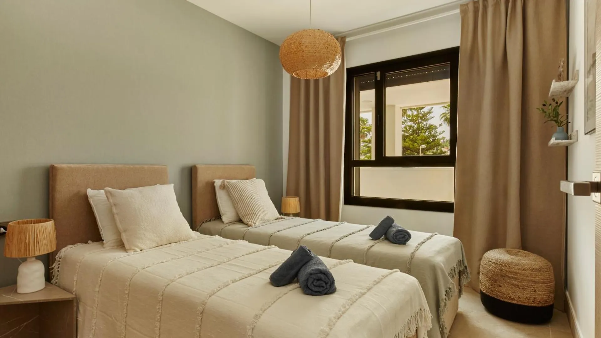 Coastal Elegance Retreat Lejlighed Casares