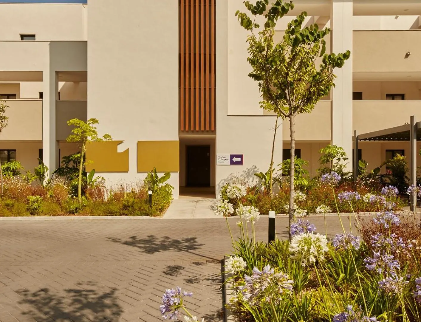 Coastal Elegance Retreat Daire Casares